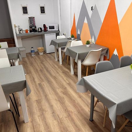 Hostal Ars Puigcerdà Екстериор снимка