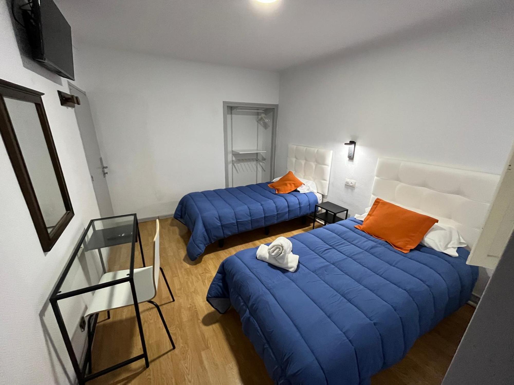 Hostal Ars Puigcerdà Екстериор снимка