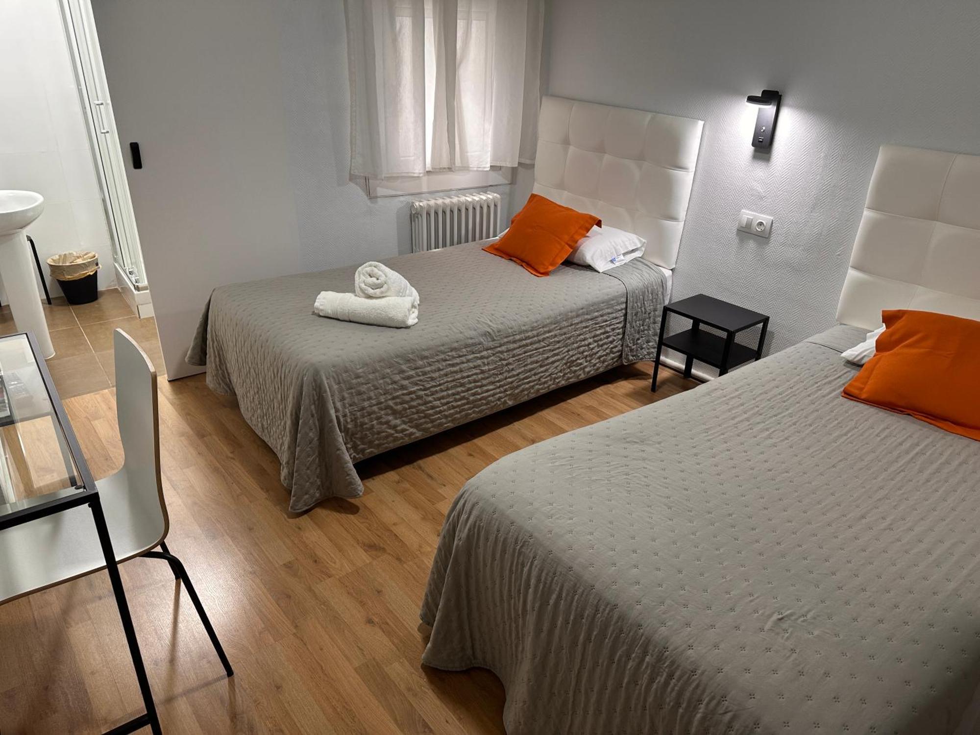 Hostal Ars Puigcerdà Екстериор снимка