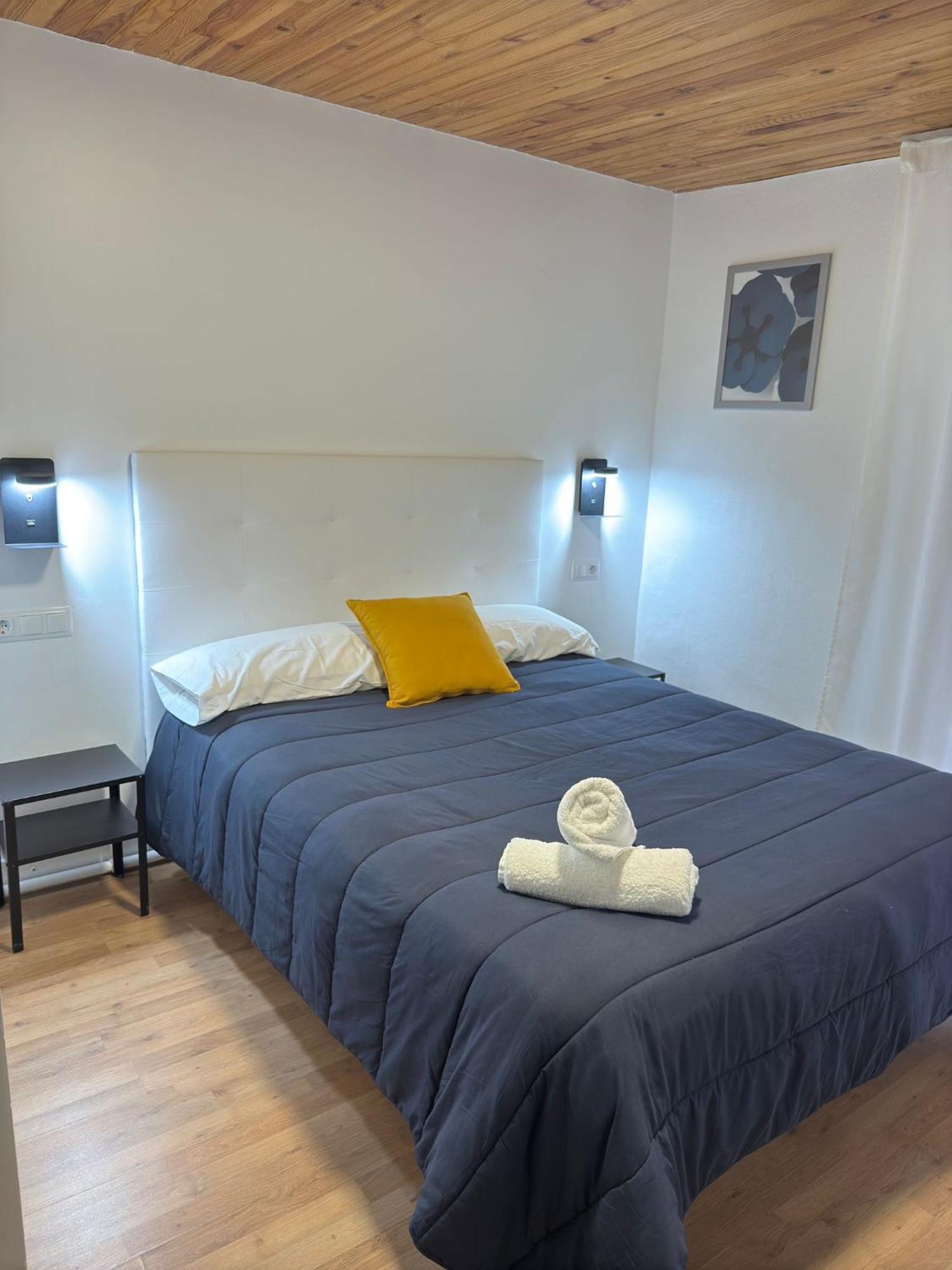 Hostal Ars Puigcerdà Екстериор снимка